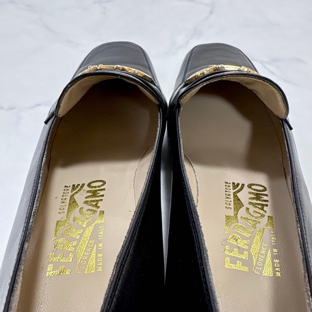 未使用級 Ferragamoガンチーニ ローファー 黒 7C 23.5cm