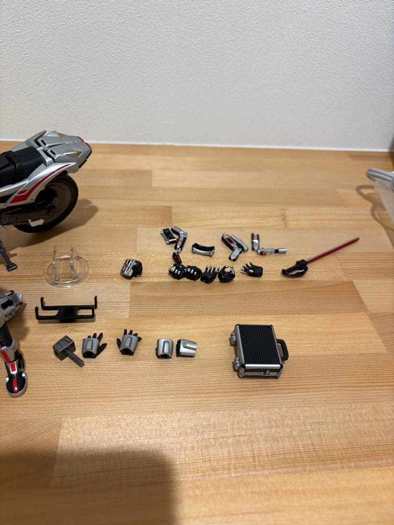 SHFiguarts オートバジン&仮面ライダーファイズセット