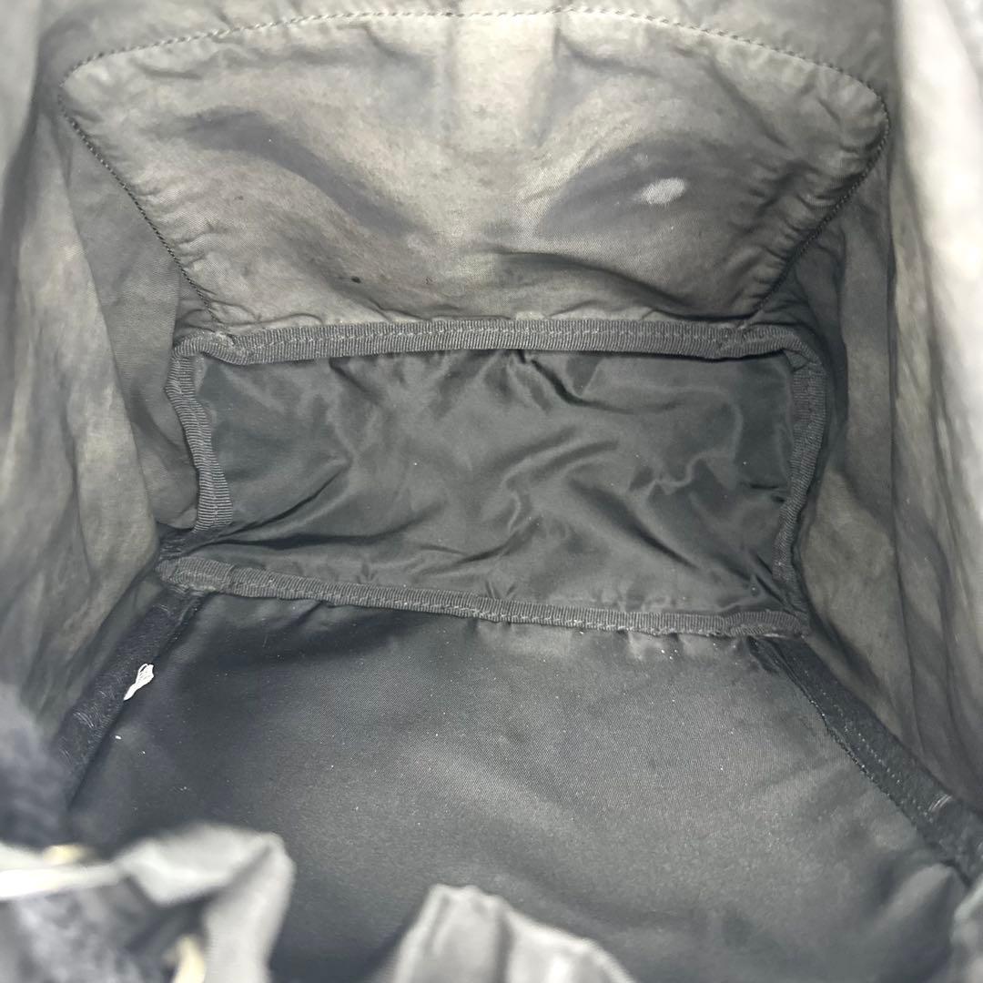 プラダ PRADA リュック 三角ロゴ ナイロン 巾着型 黒 V152