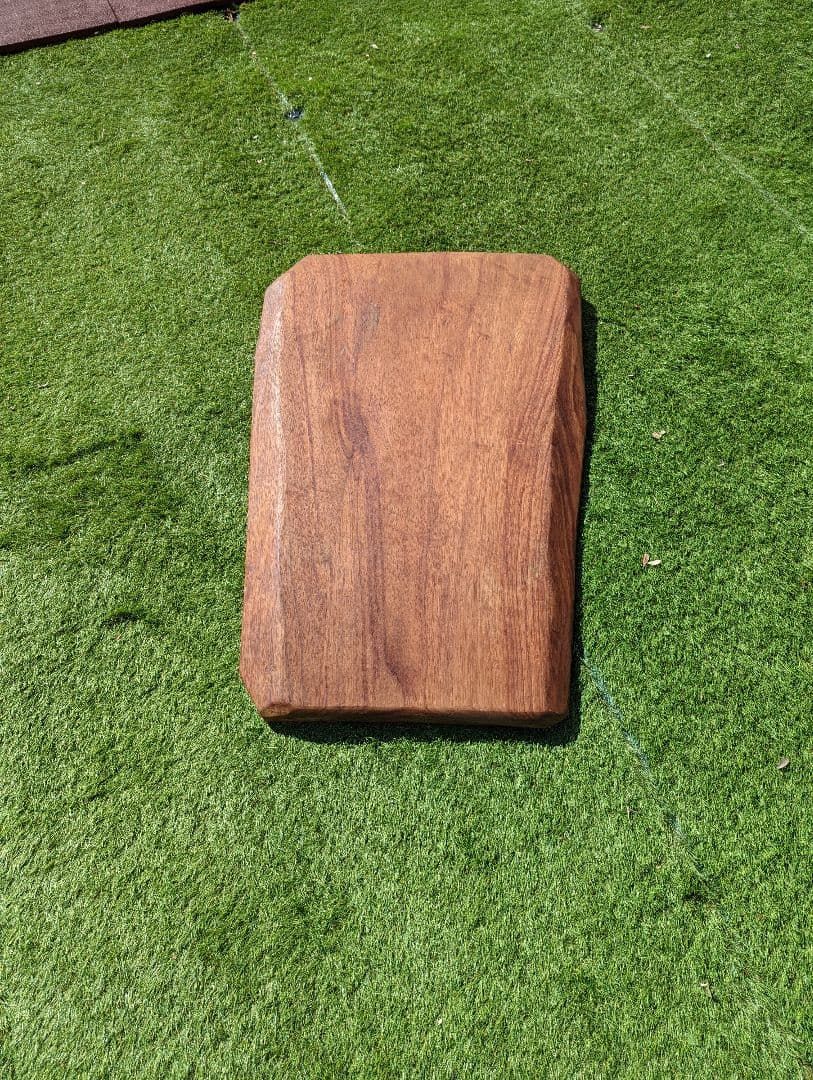 直感に従うなら、即購入！貴重な1枚板