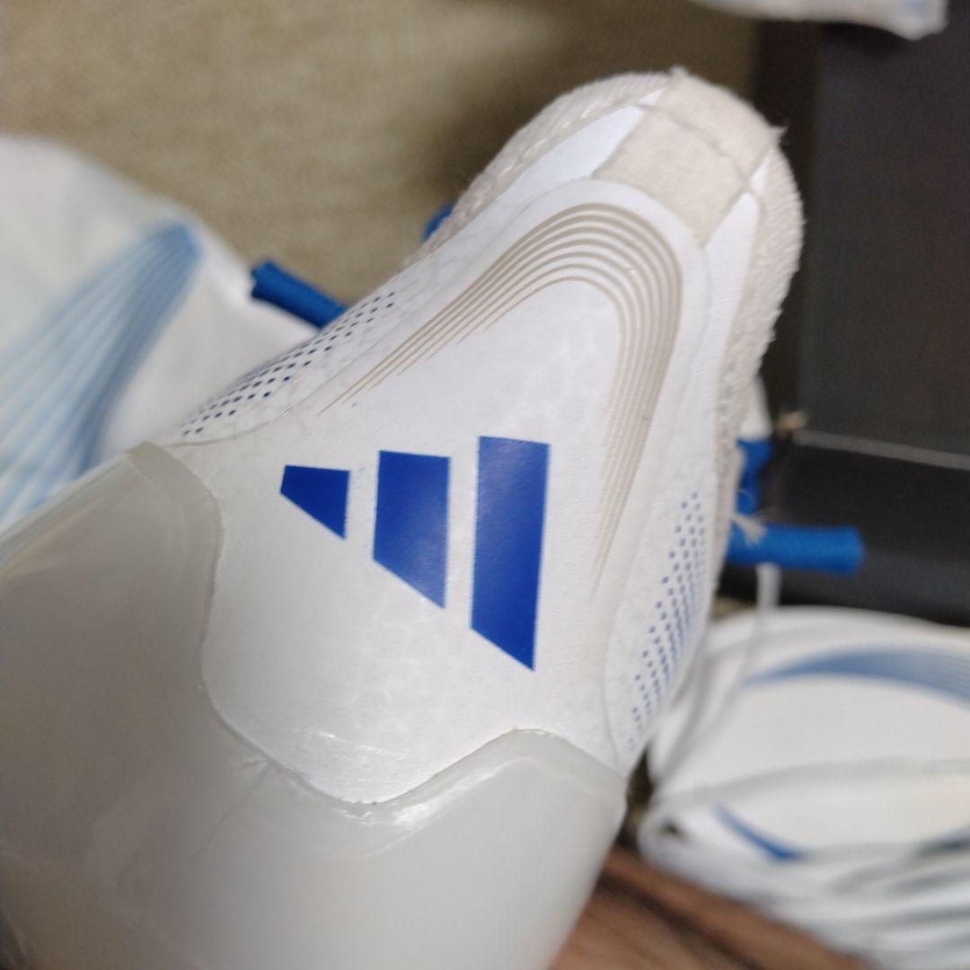 12/4迄セール　プレデターエリート　FT FG 26.0cm ホワイト