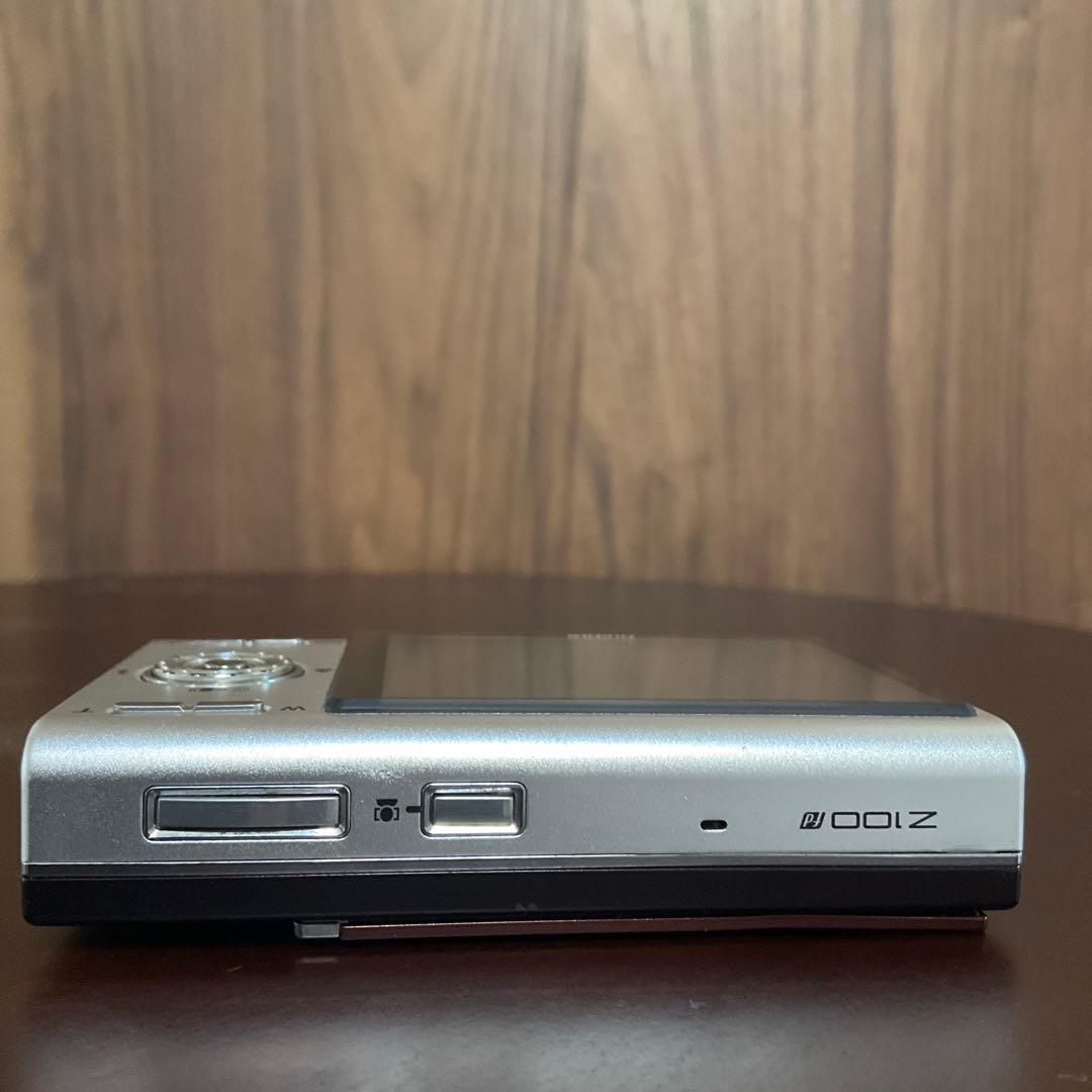 デジタルカメラ FUJIFILM FINEPIX Z100 fd