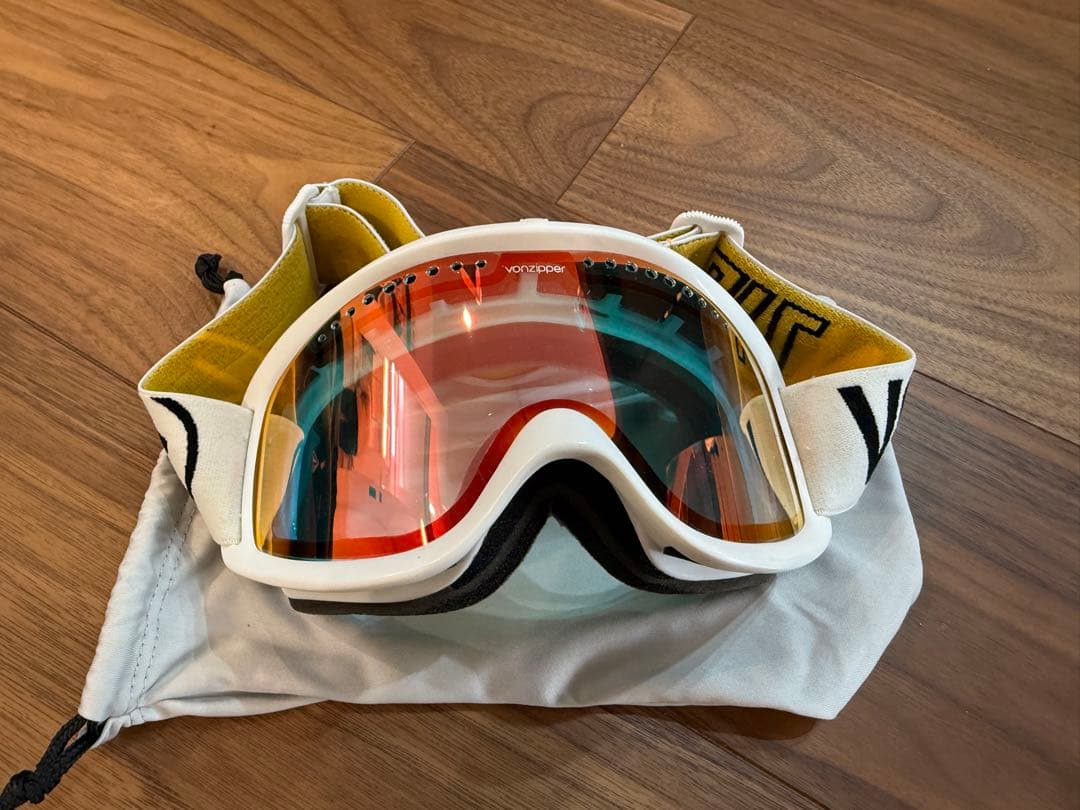 VOLCOM スノーボードウェア