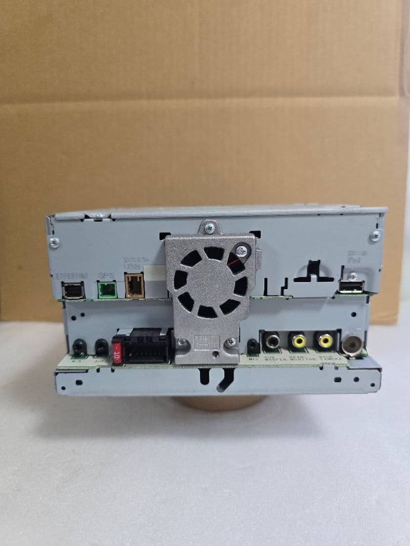 CARROZZERIA AVIC-RZ402 カーナビ 2018年