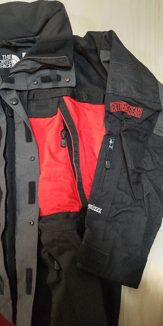 THE NORTH FACE スキーウェア 上M/下L 黒/赤