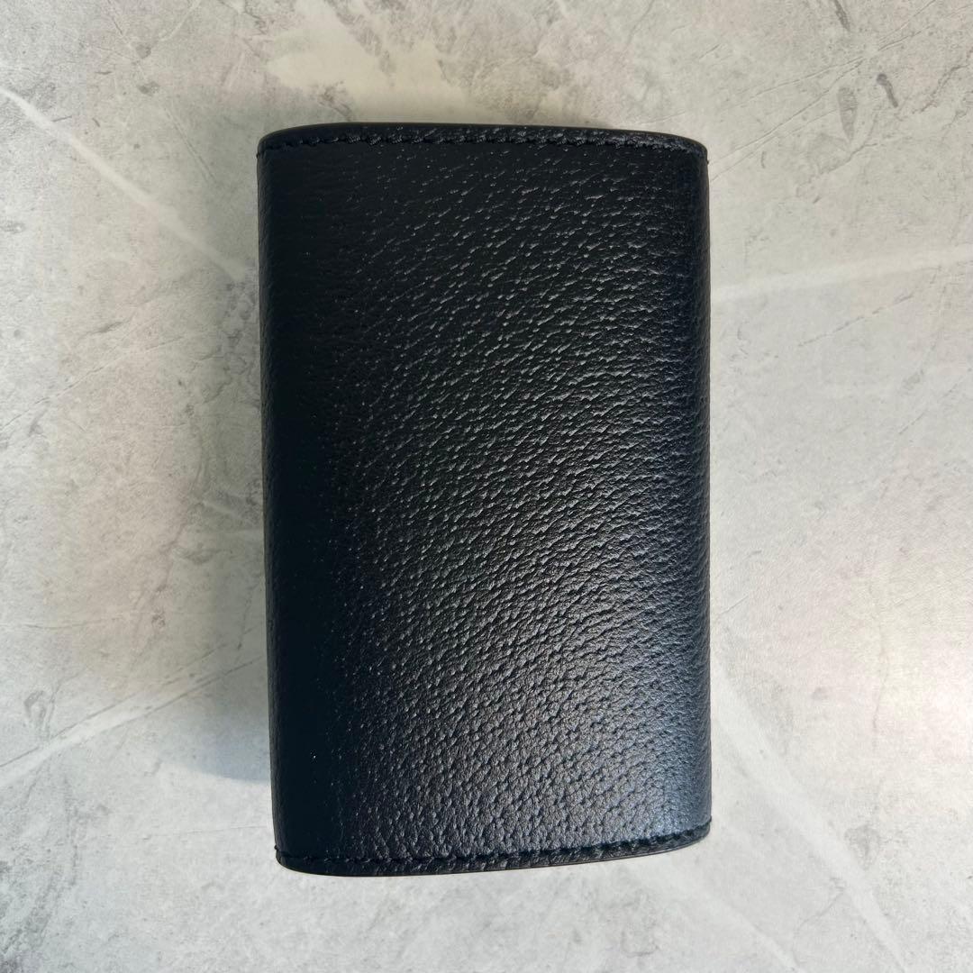 【新品同様】 グッチ GUCCI GGマーモント 6連キーケース ブラック