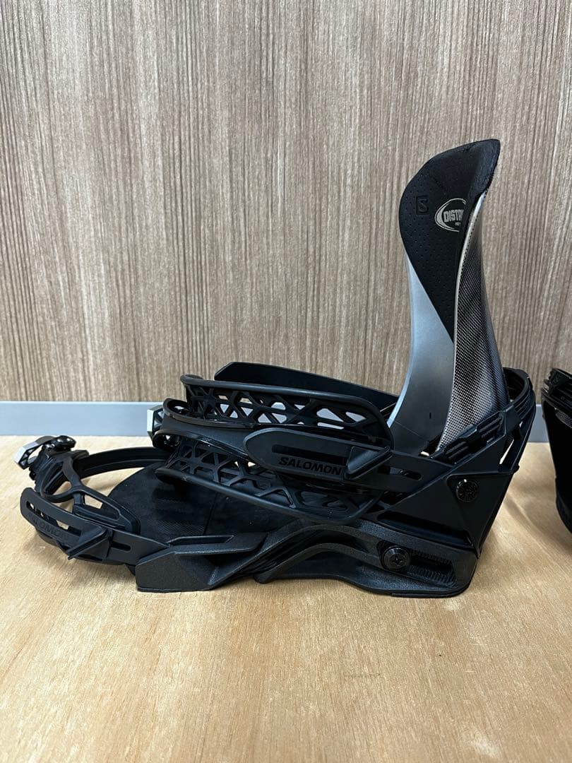SALOMON DISTRICT PRO スノーボードビンディング　M