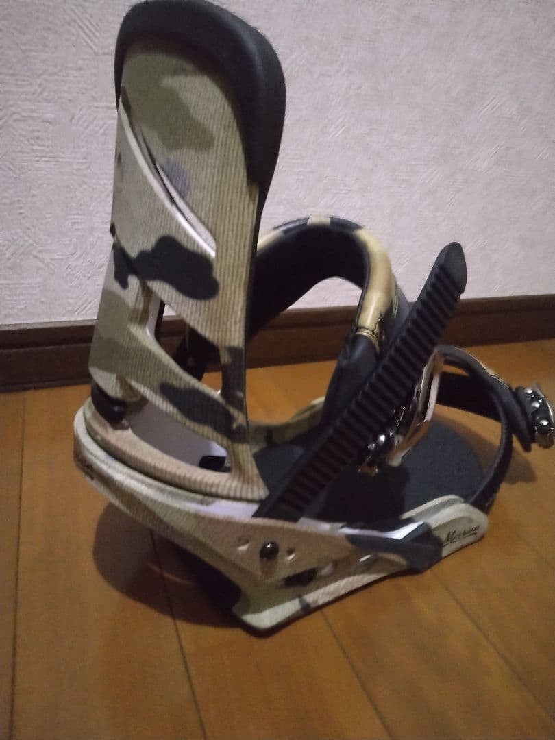 BURTON MISSION 迷彩 新品