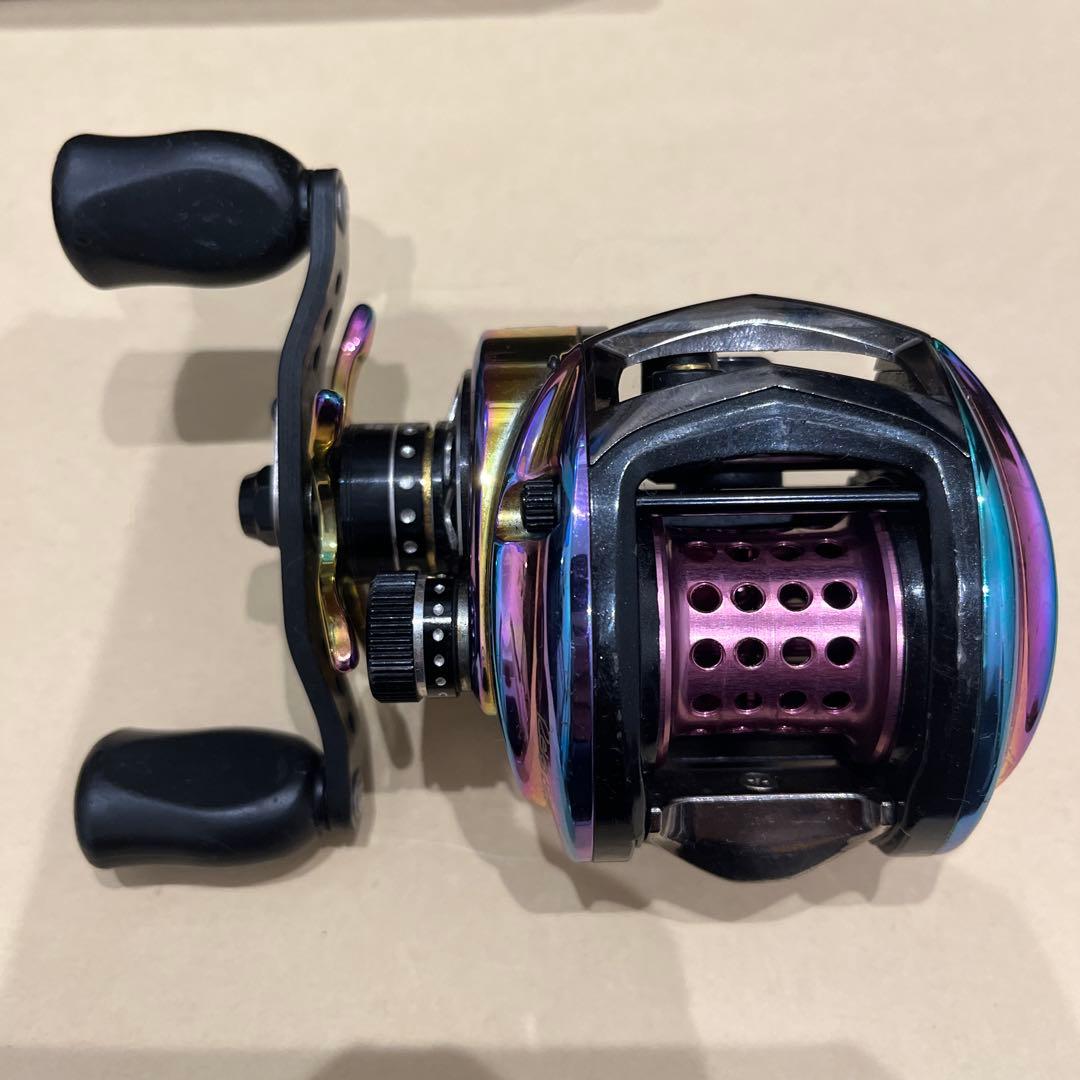 ベイトフィネス 6.4:1 巻き物用にも アブガルシア レボ エリート オーロラ