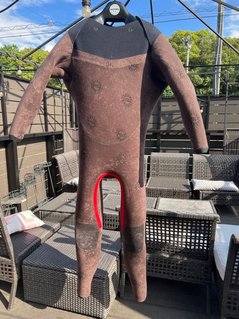 ウエットスーツ新中品‼️期間中値下げ中‼️ - メルカリ