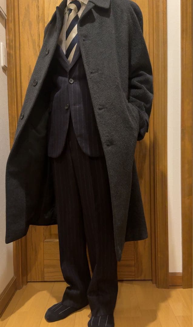 【数回のみ着用】Turnbull & Asserアンゴラ100%チェスターコート