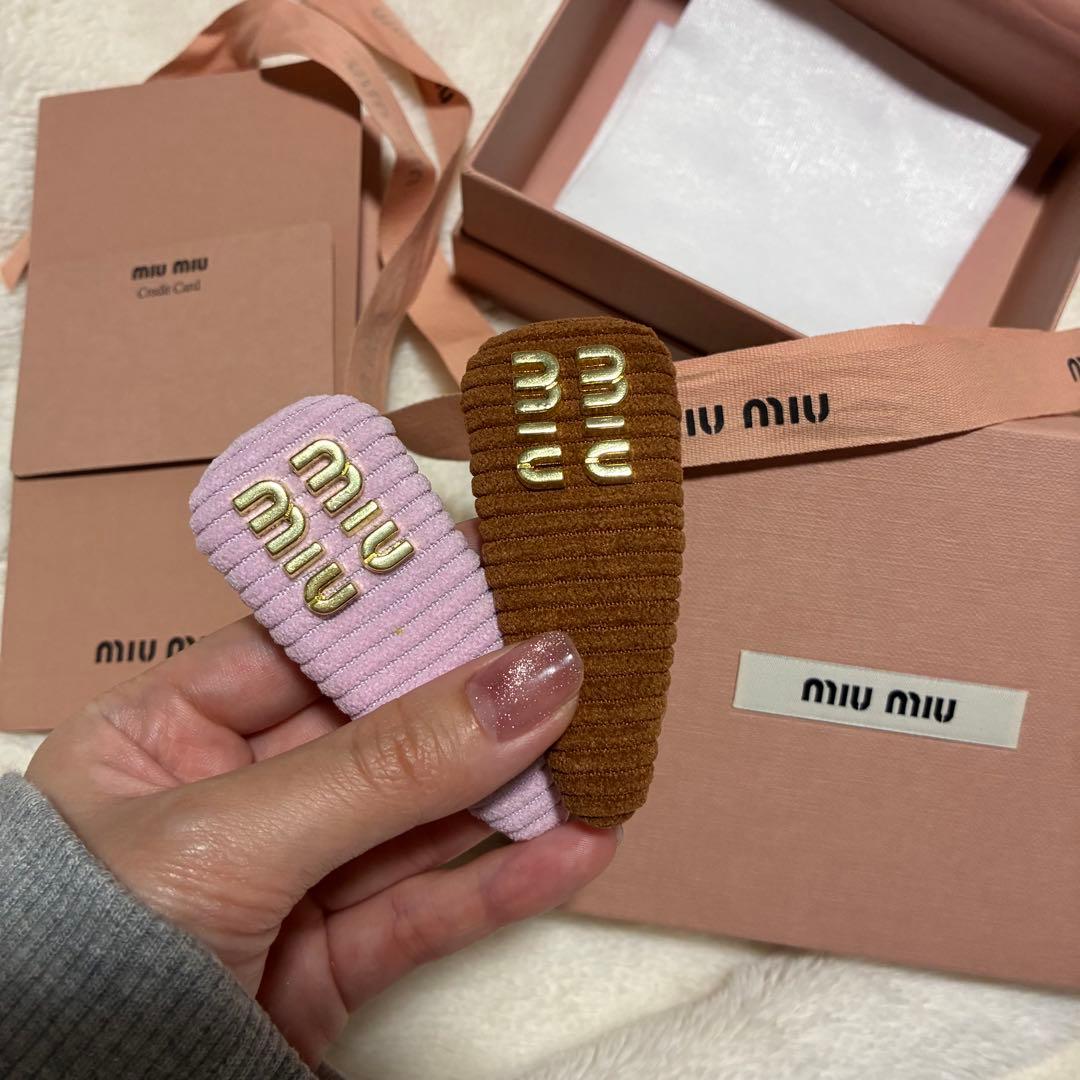 特別価格‼️miumiu MIUMIU ミュウミュウ ヘアピン モコモコ 2点