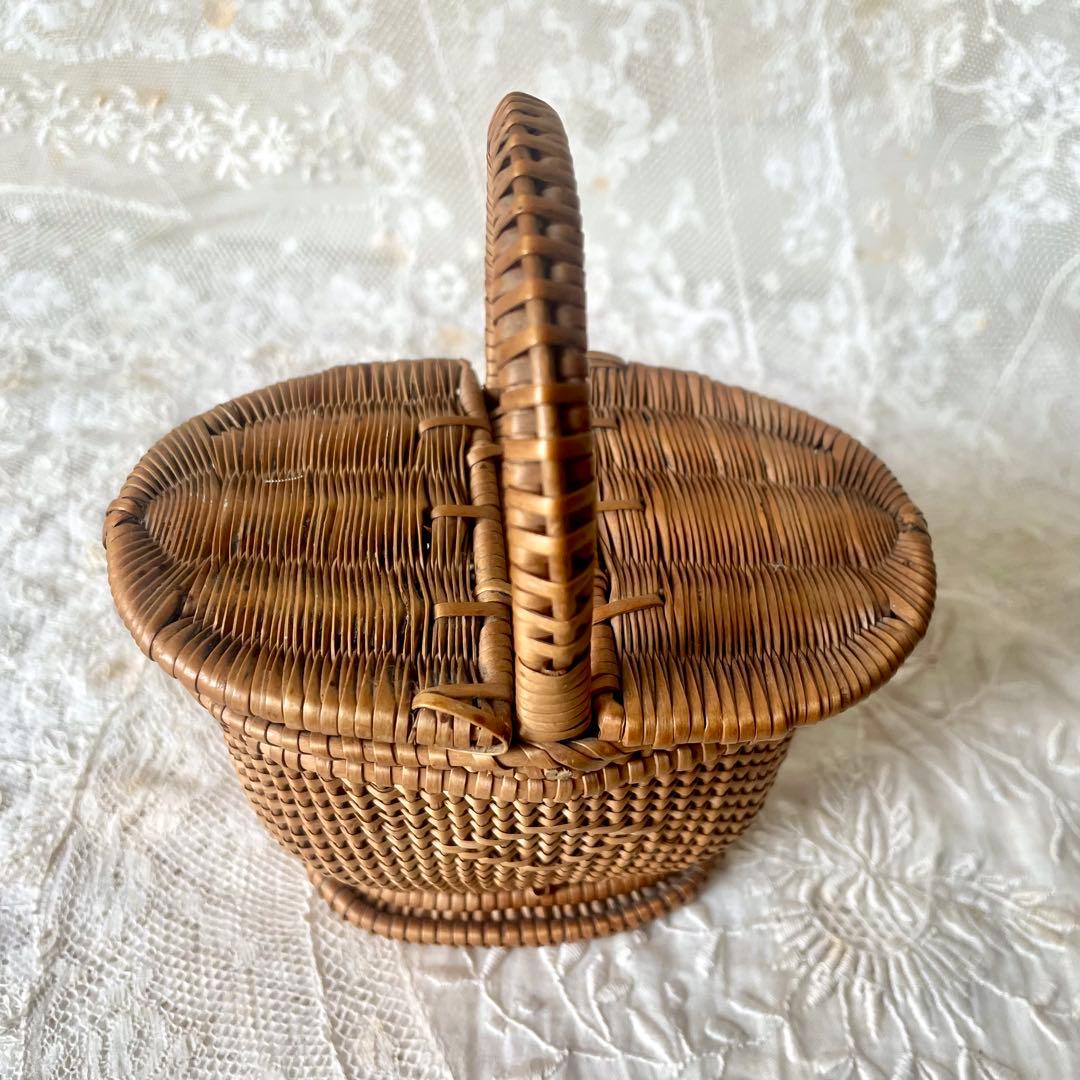 ドールパニエ（小）蓋付きバスケット フランスアンティーク かご　ミニ籠　人形用