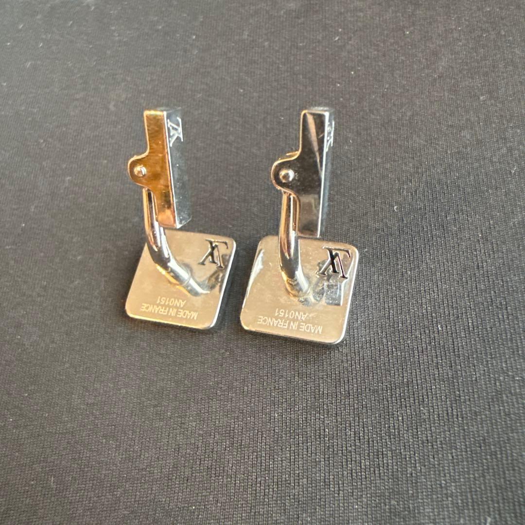 ルイヴィトン カフス ブトン ドゥ マンシェット シャンゼリゼ M65043