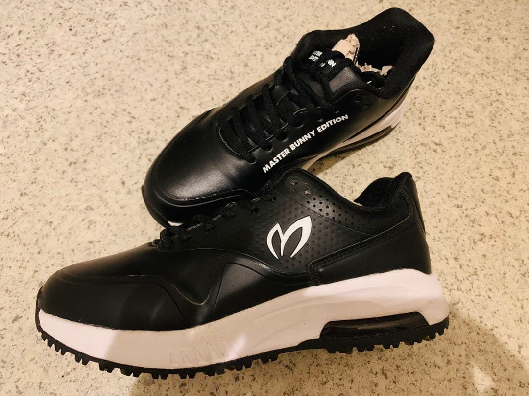 マスターバニーエディション　ゴルフシューズ