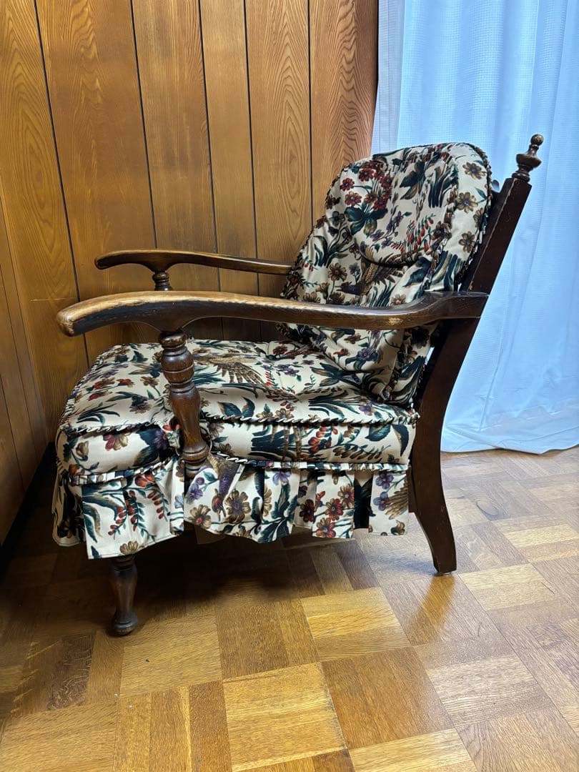 飛騨産業　穂高　木製アームチェア 花柄カバー付き　1脚