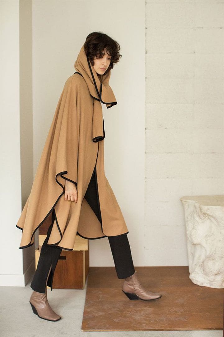 LEINWANDE ベージュ ポンチョ