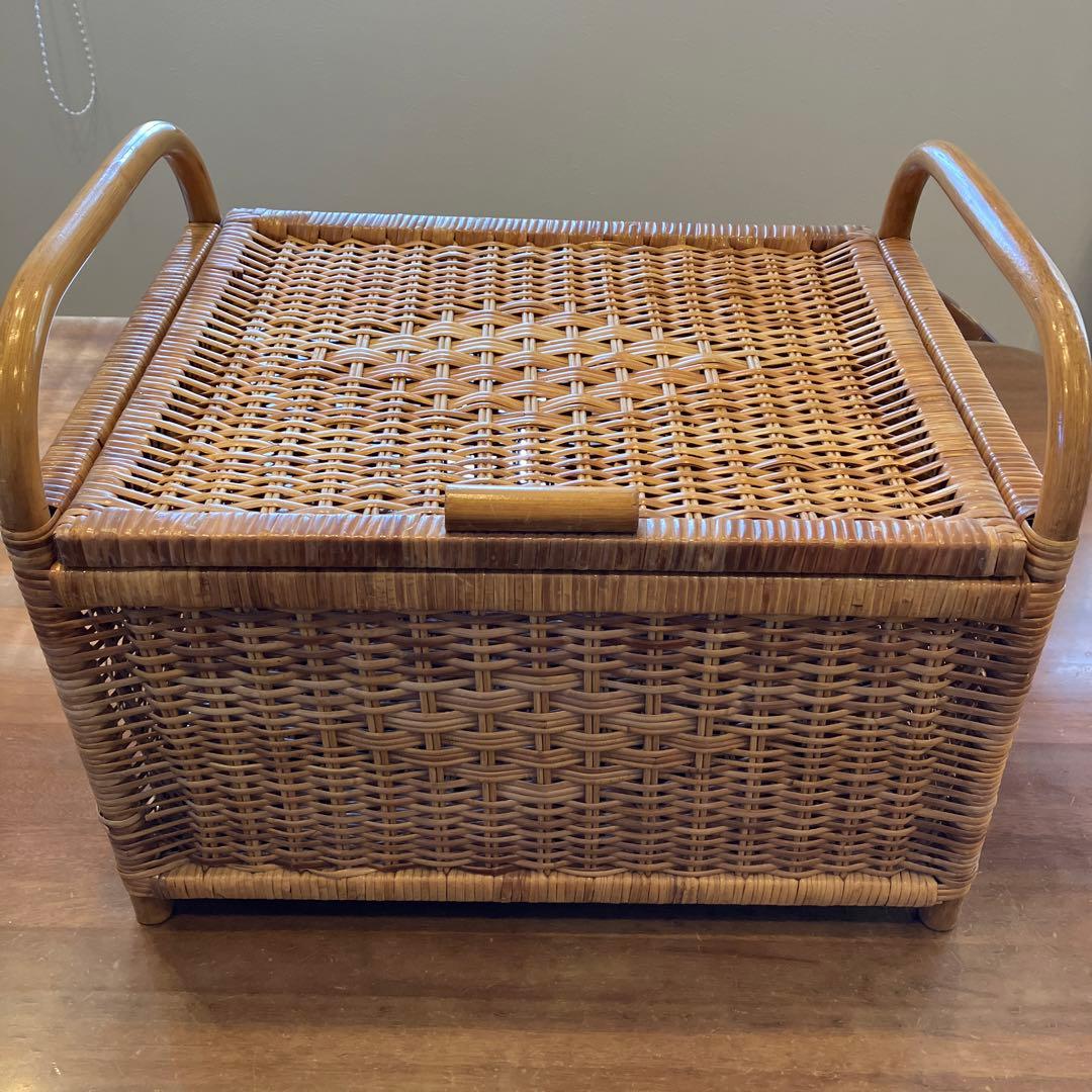 ラタンバスケット ランドリー 籐 ラタン 蓋付き かご レトロ