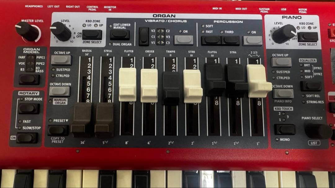 Nord Electro 6D 61鍵　CLAVIA 純正ケース、ペダル付き