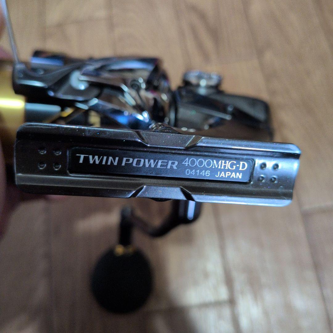 美品 シマノ 20 ツインパワー TWINPOWER 4000MHG
