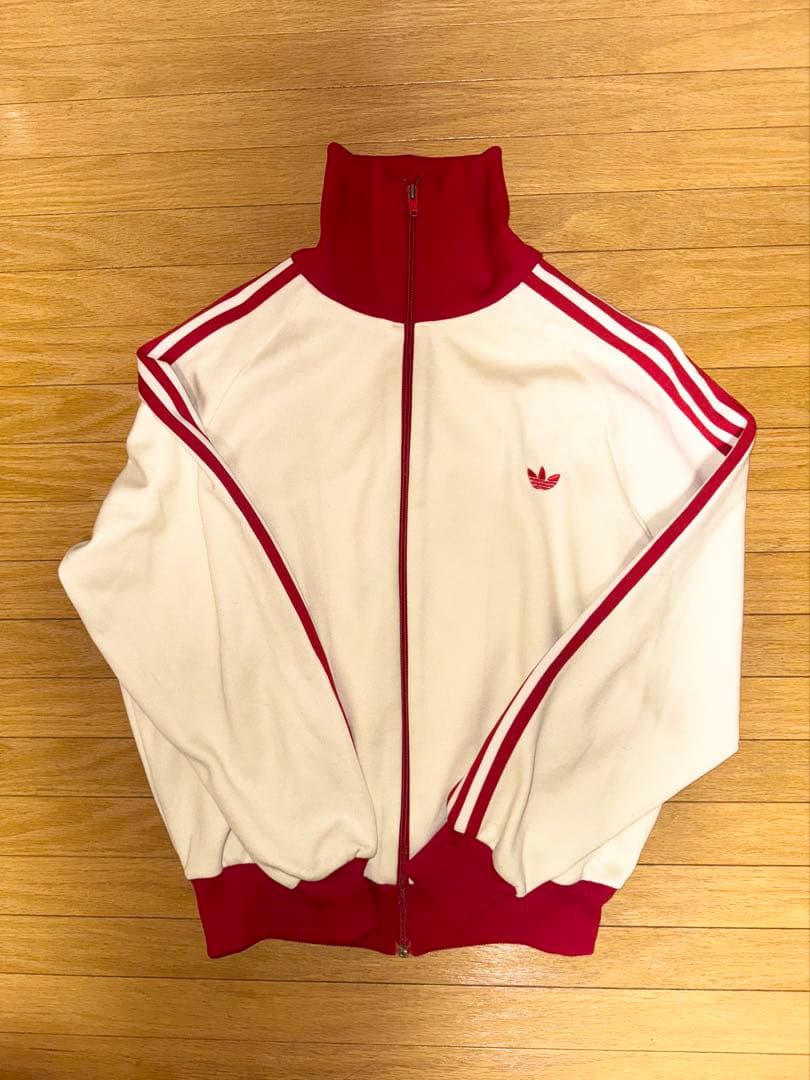80s adidas トラックジャケット ジャージ デサント 赤 白2号 - メルカリ