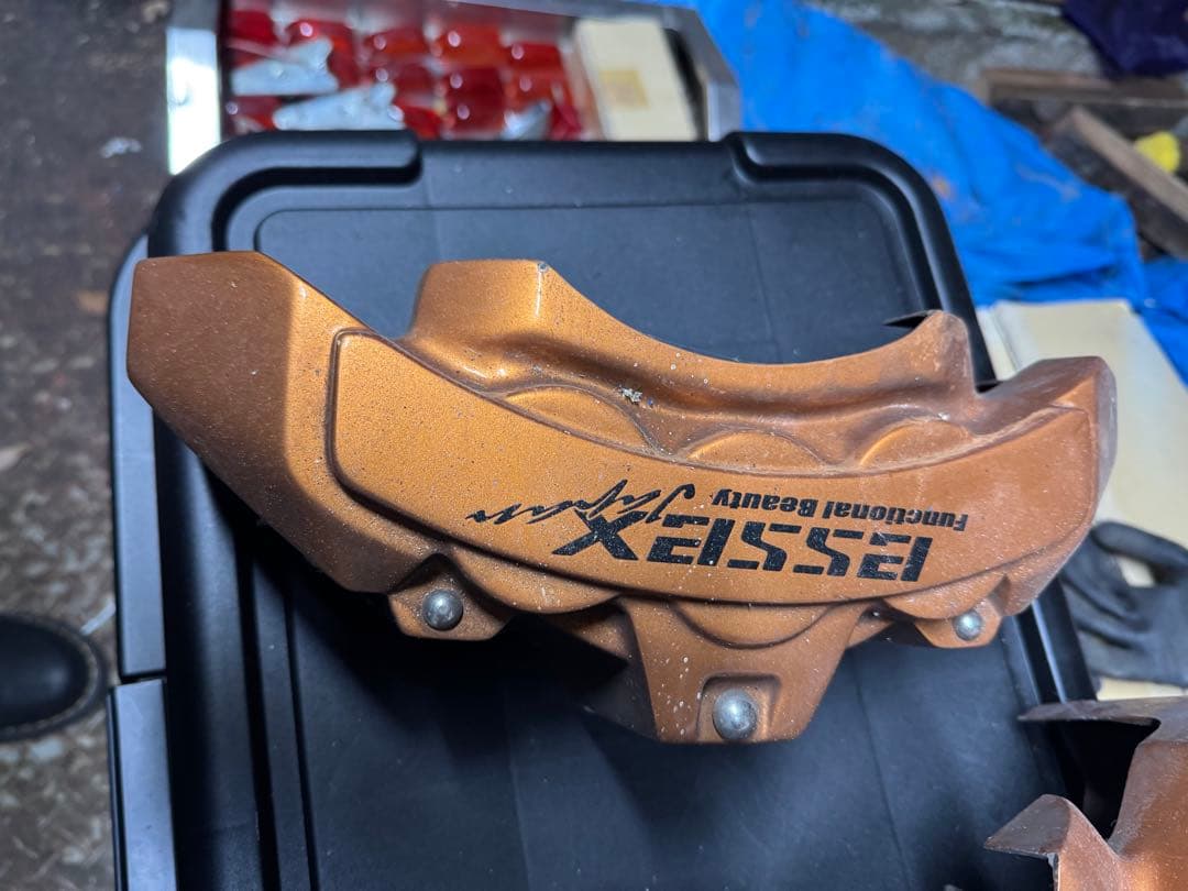 5*3様 ハイエース　キャリパーカバー