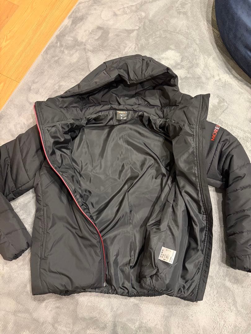 ミズノ　モレリア　中綿ジャケット