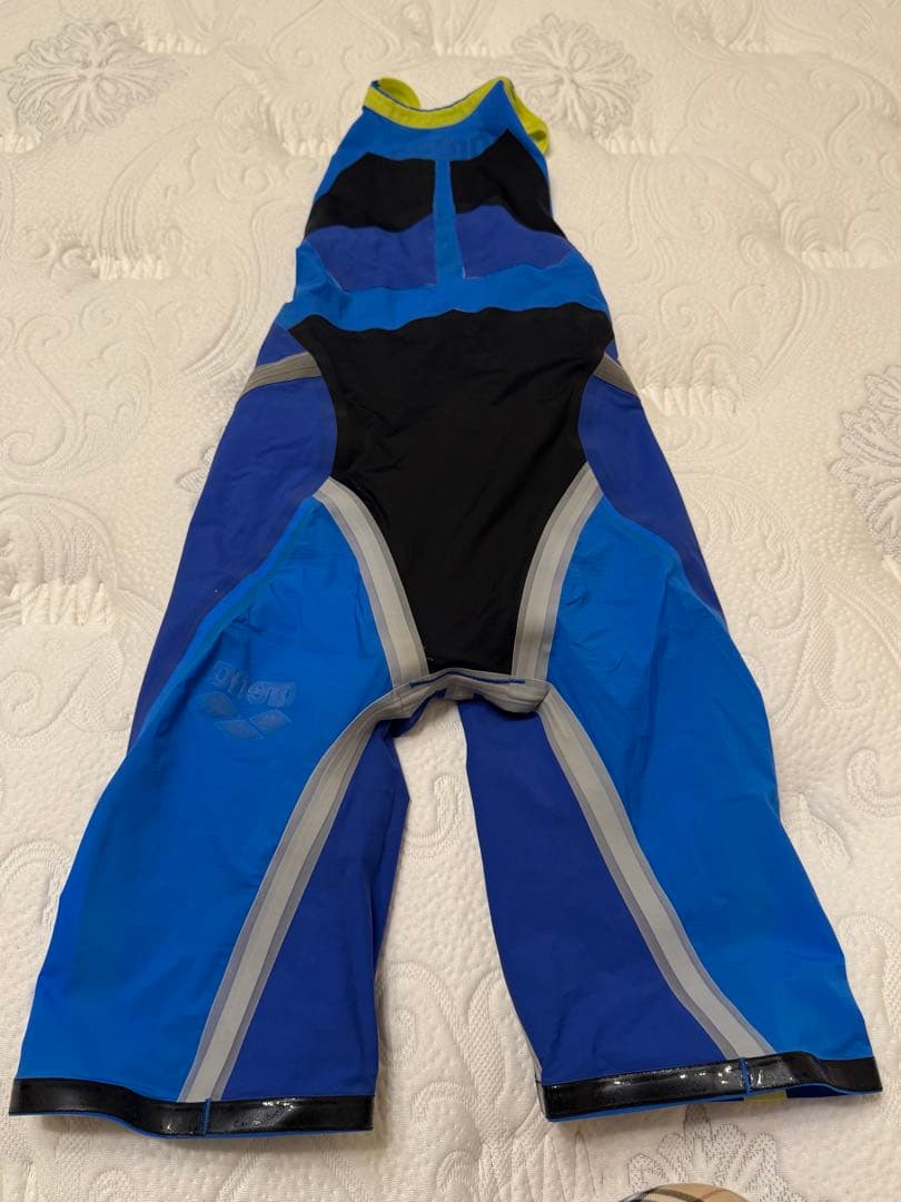 美品　アリーナ　高速水着　競泳水着　アルティメットアクアフォースX CP S