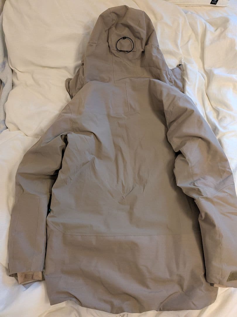 値下げ‼️SALOMON スノーボードジャケット L ベージュ　セット