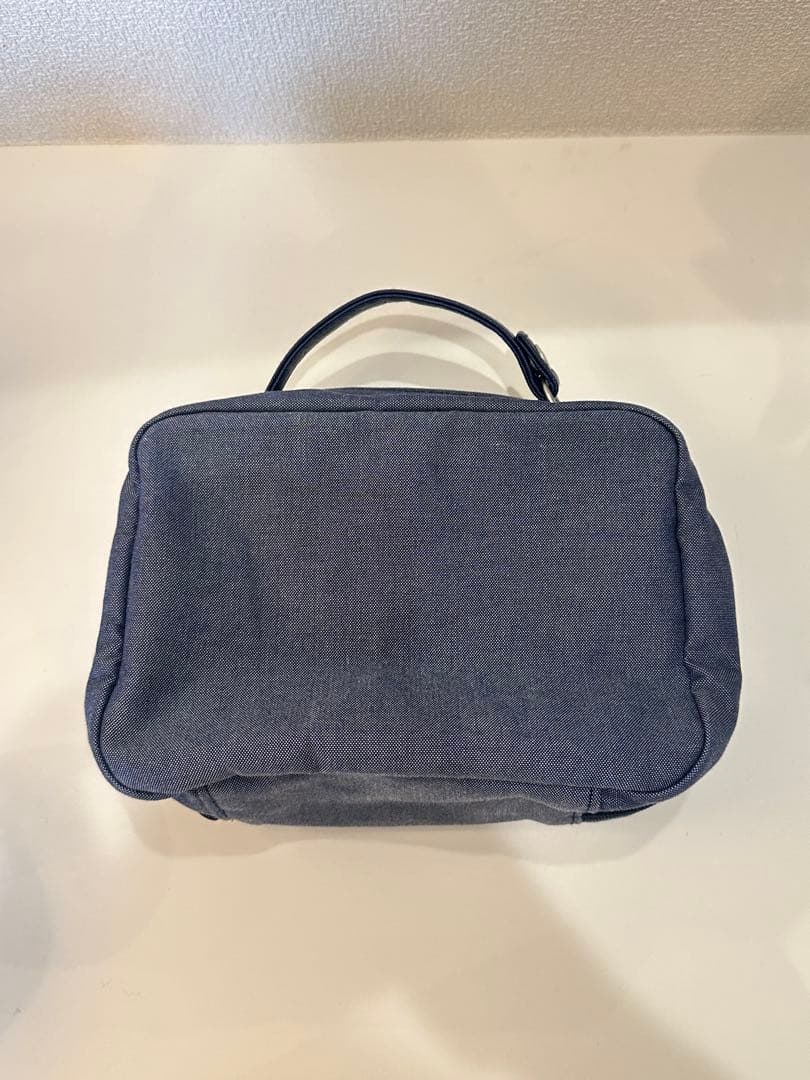 【新品未使用】ファミリア　おむつポーチ