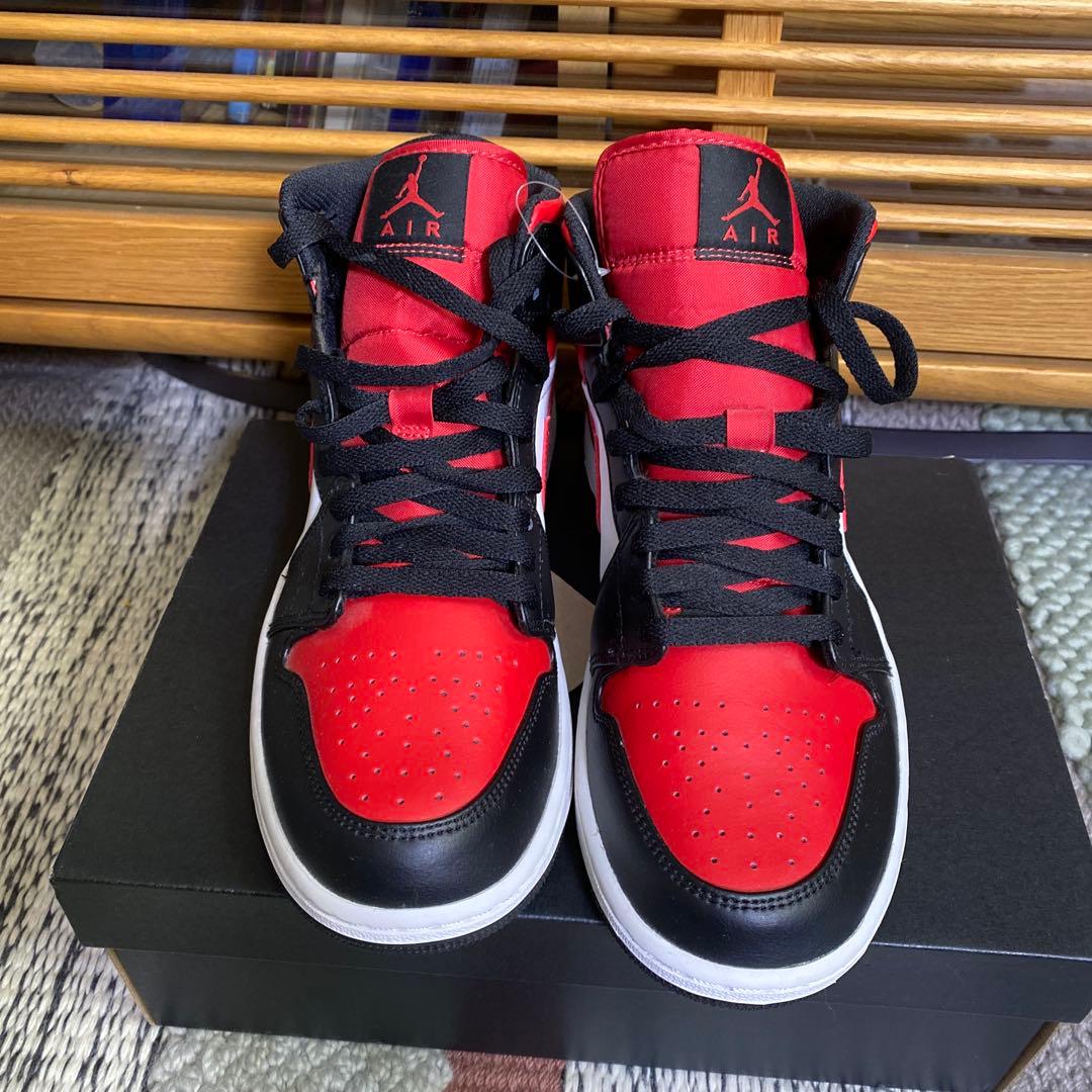 【新品】NIKE ナイキ エアジョーダン 1 ミッド 27.0cm 黒赤白