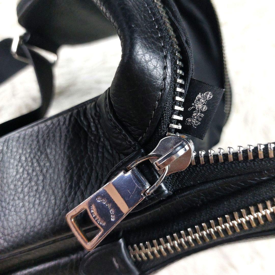 COACH イーサン パック ロゴクロスボディ シボ革レザー 二層式ボディバッグ