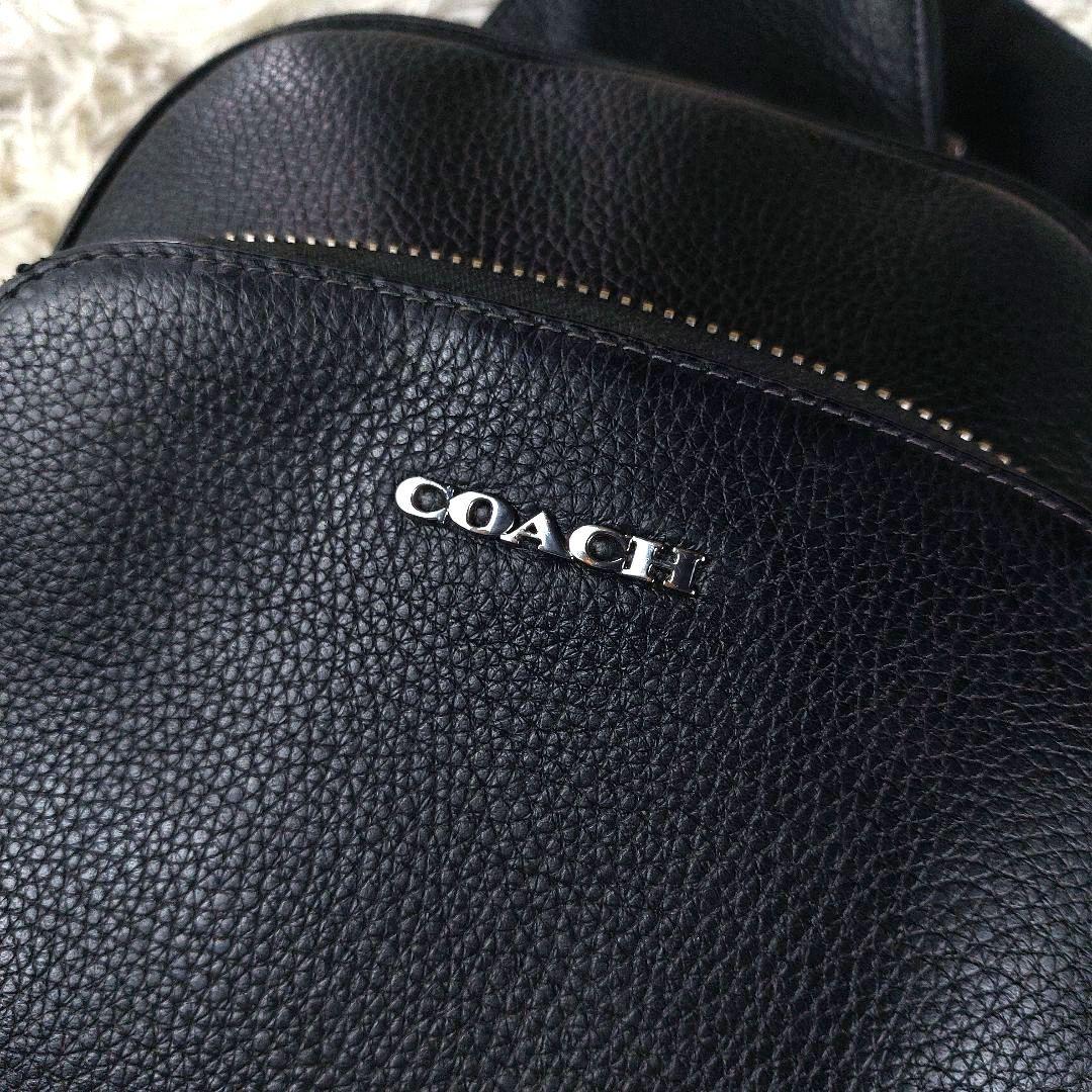 COACH イーサン パック ロゴクロスボディ シボ革レザー 二層式ボディバッグ