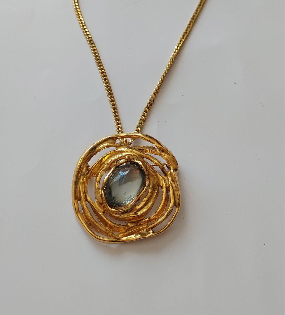 YSL イヴ・サンローラン　ブローチ　フック付きなのでペンダントトップにも可