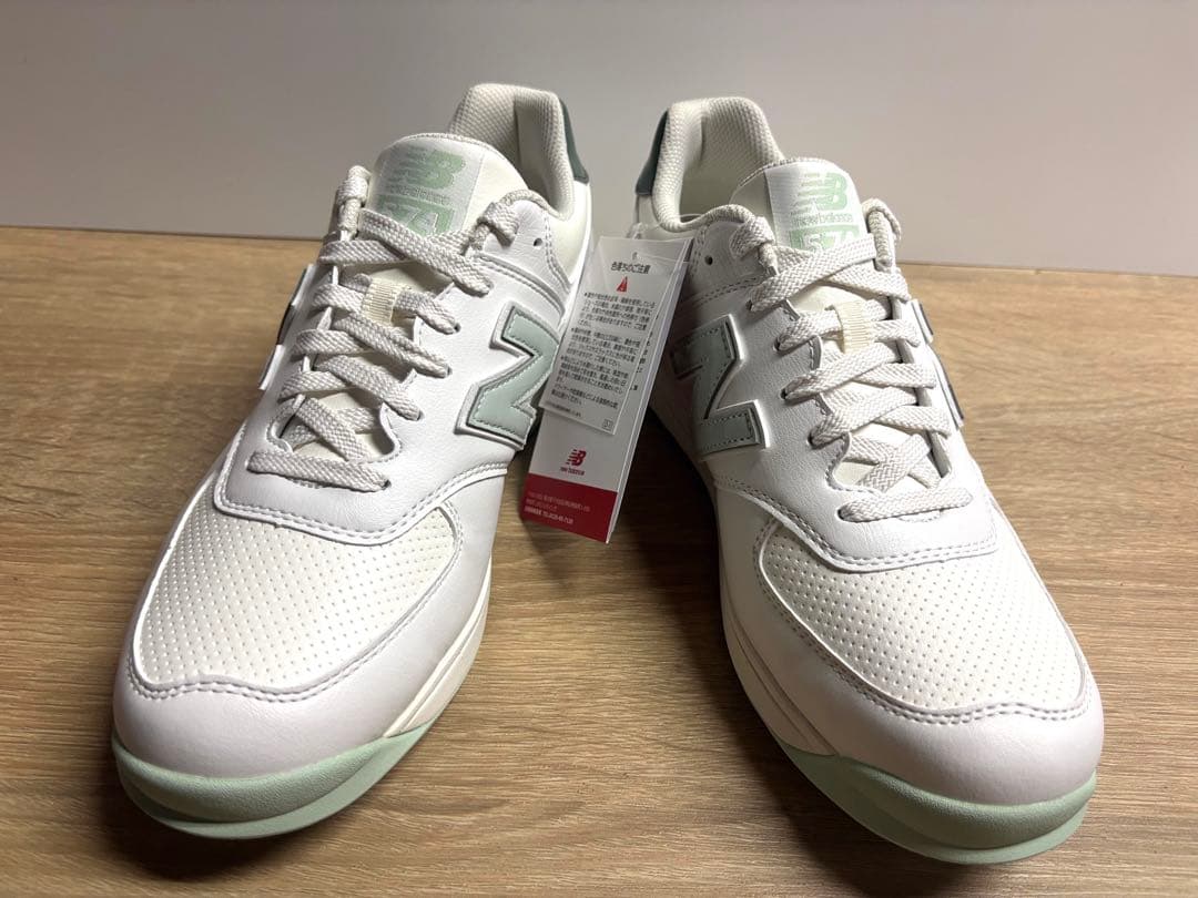 未使用 24.5cm 2Eニューバランスゴルフシューズ WGS574Q3ホワイト