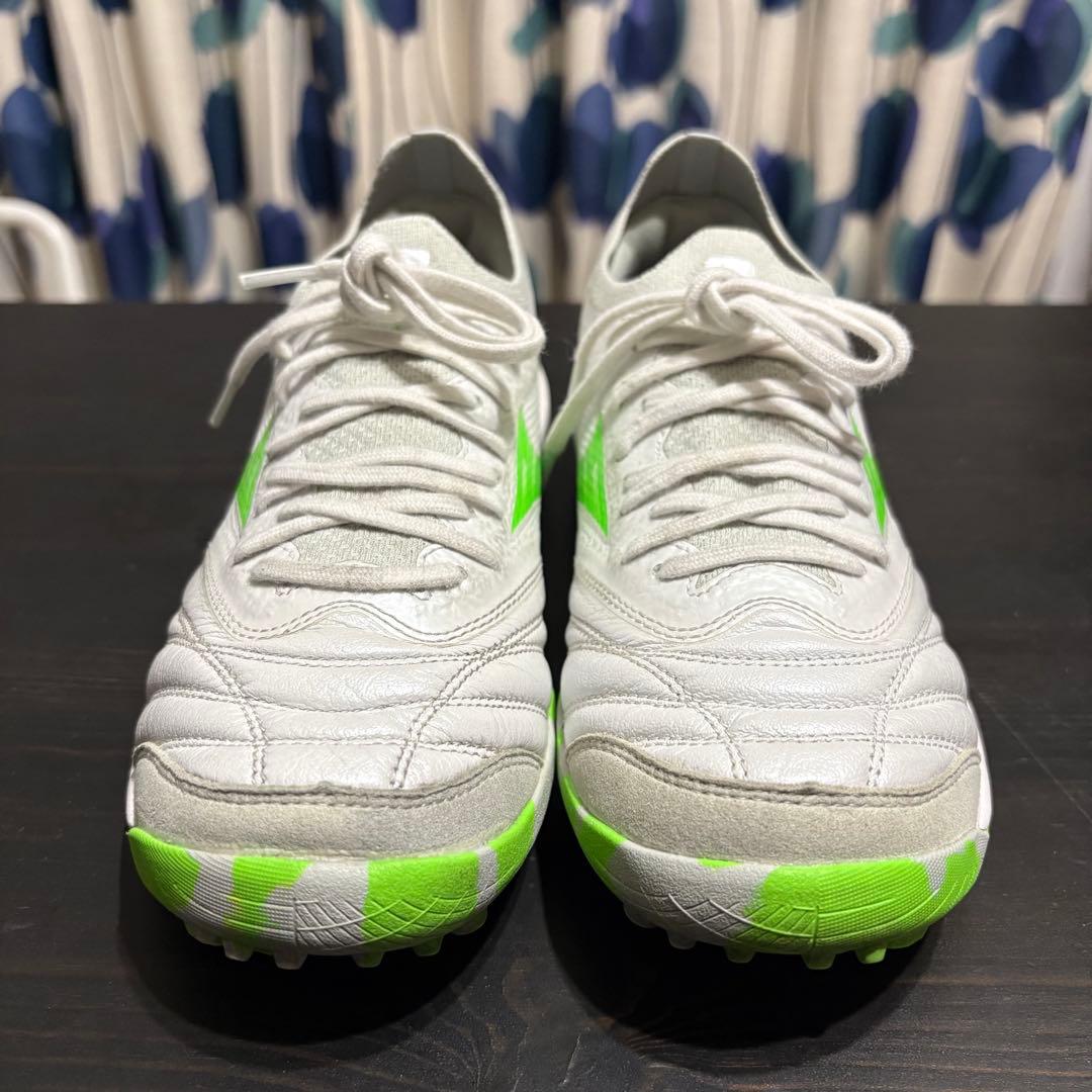 ミズノ モレリアネオサラベータジャパン TF 23.5cm