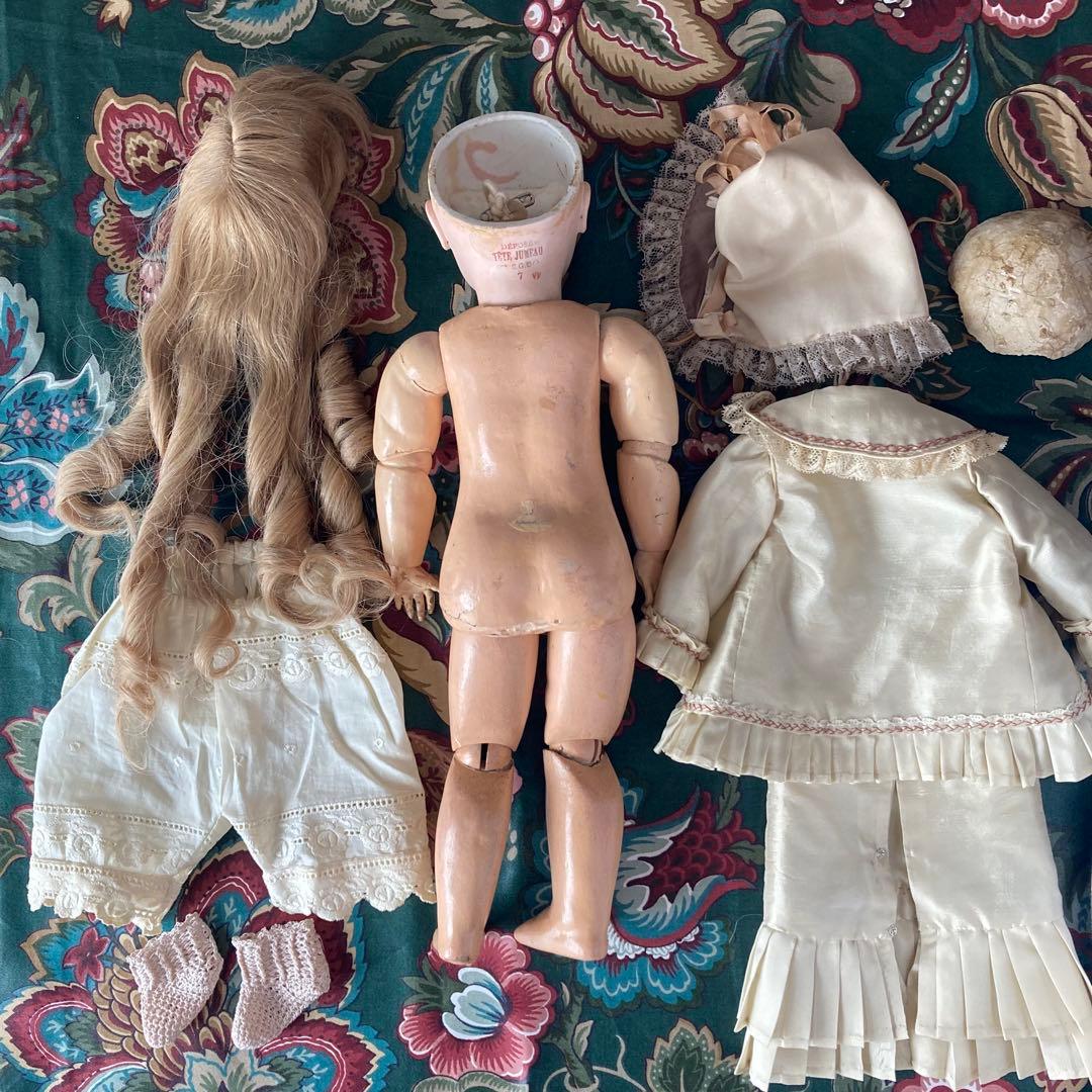 アンティークビスクドール❁.。.:* ジュモー クローズドマウス - メルカリ