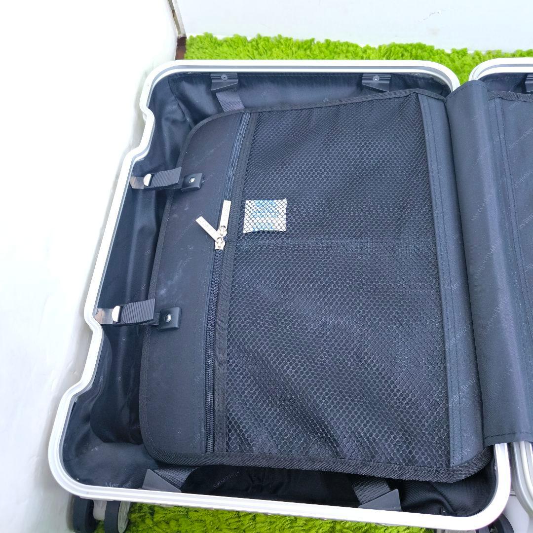 メルセデスベンツ アルミキャリーケース