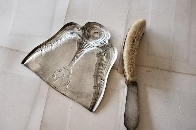 フランス アールデコ 銀の蔦葉とダストパン＆ブラシセット アンティーク