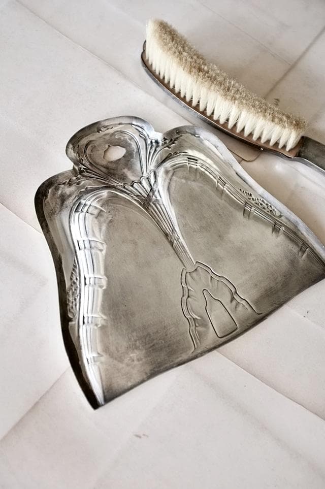 フランス アールデコ 銀の蔦葉とダストパン＆ブラシセット アンティーク