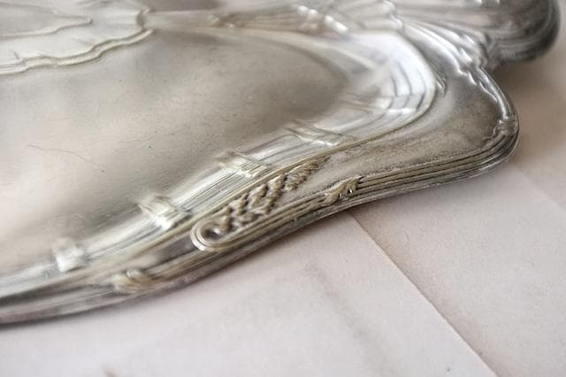 フランス アールデコ 銀の蔦葉とダストパン＆ブラシセット アンティーク