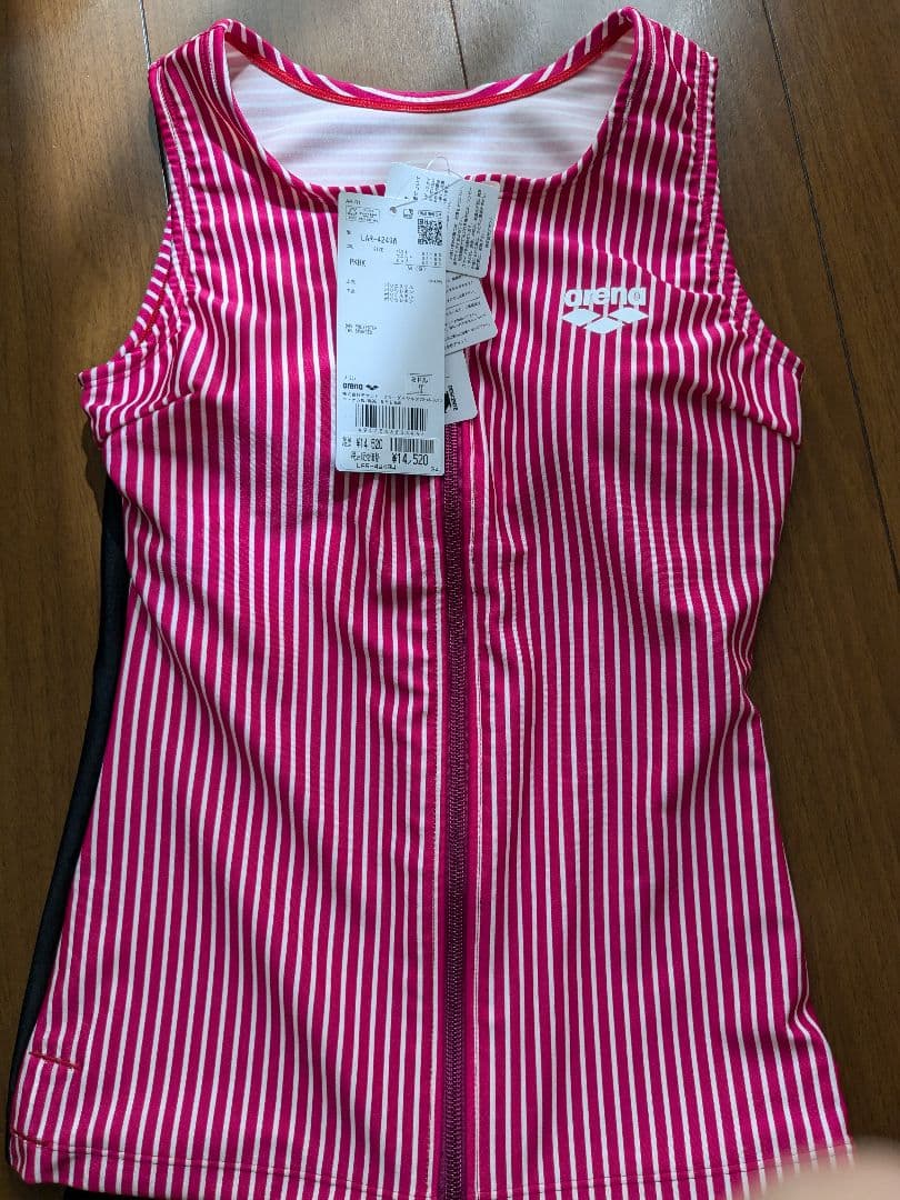【新品未使用】アリーナ レディース スポーツ水着 セパレートタイプ　9Mサイズ