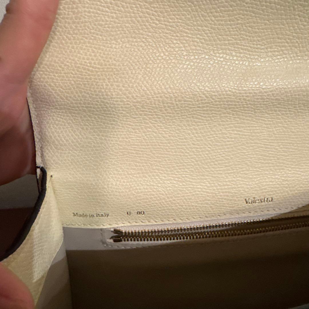 V alextra エレガントなアイボリーとブラックのハンドバッグ - メルカリ