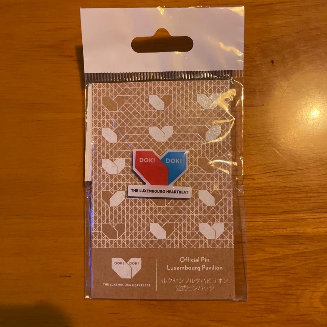 DOKI DOKI ルクセンブルクパビリオン ピンバッジ - メルカリ