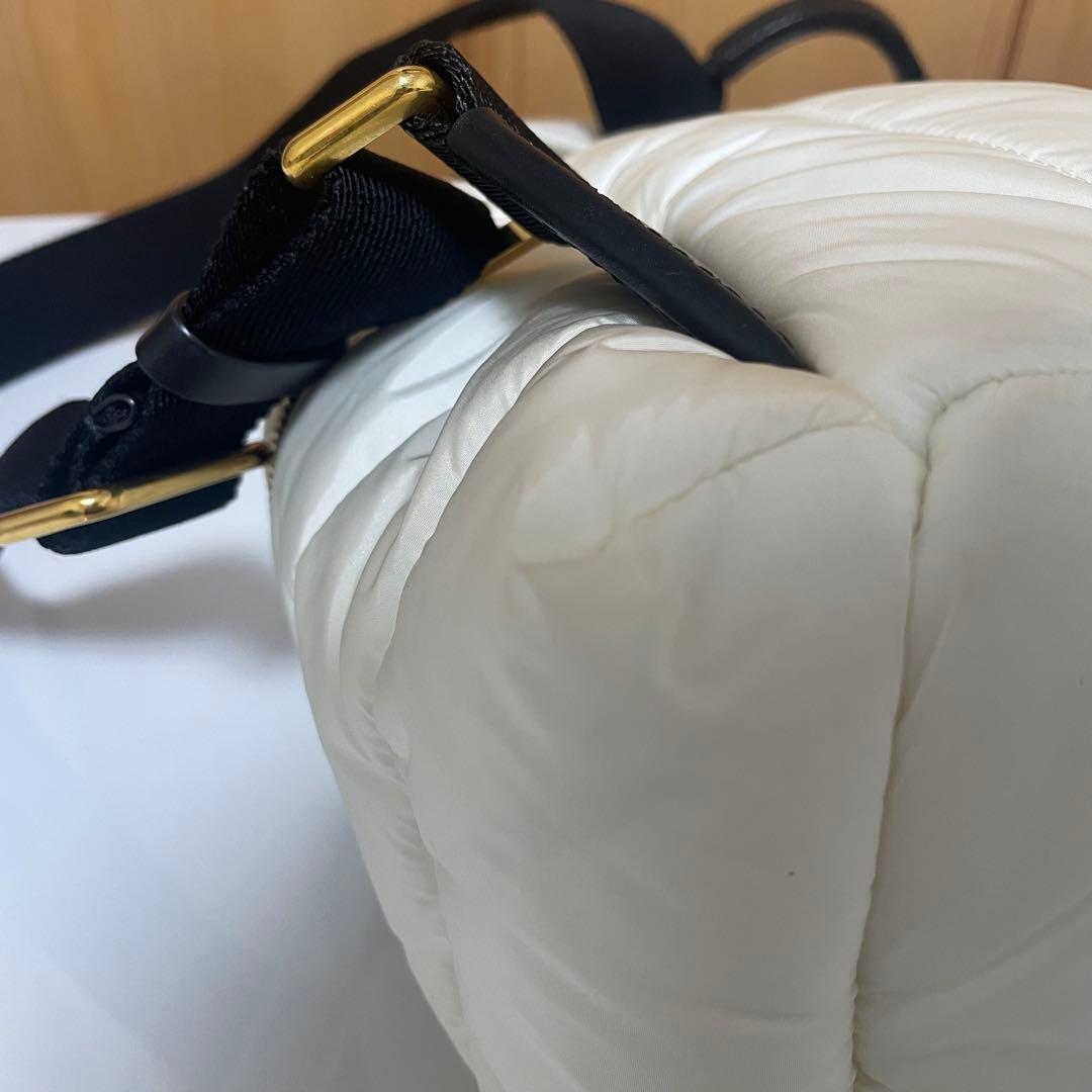 極美品　モンクレール　ASTRO BACKPACK リュック　中綿　保存袋付