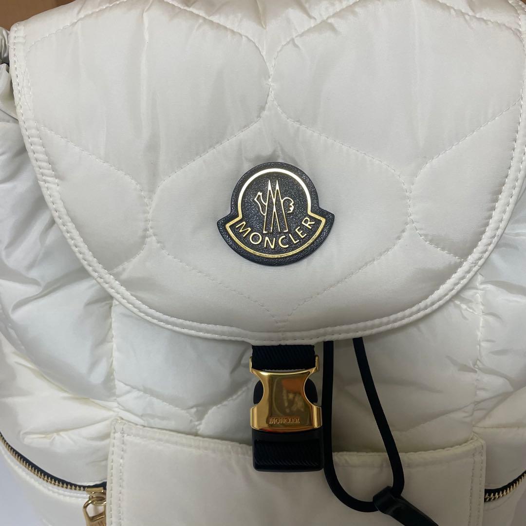 極美品　モンクレール　ASTRO BACKPACK リュック　中綿　保存袋付