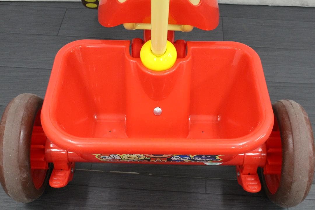 ▲ジョイパレット おでかけ三輪車 おしゃべりアンパンマン SP 押し棒付き