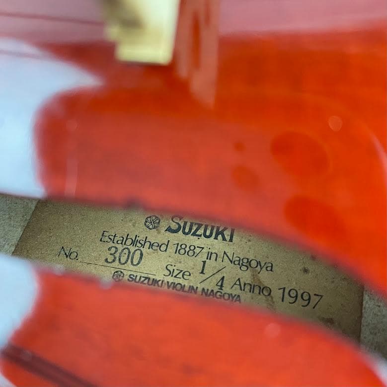 極一枚虎杢●鈴木バイオリン● No.300 1/4 1997年 美品 良杢・良音