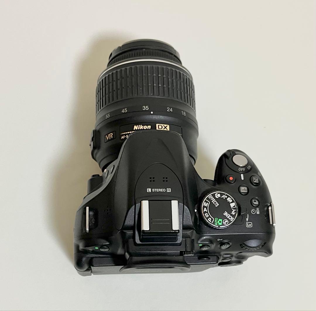 Nikon D5200 ダブルズームキット(18-55VR+55-300VR)