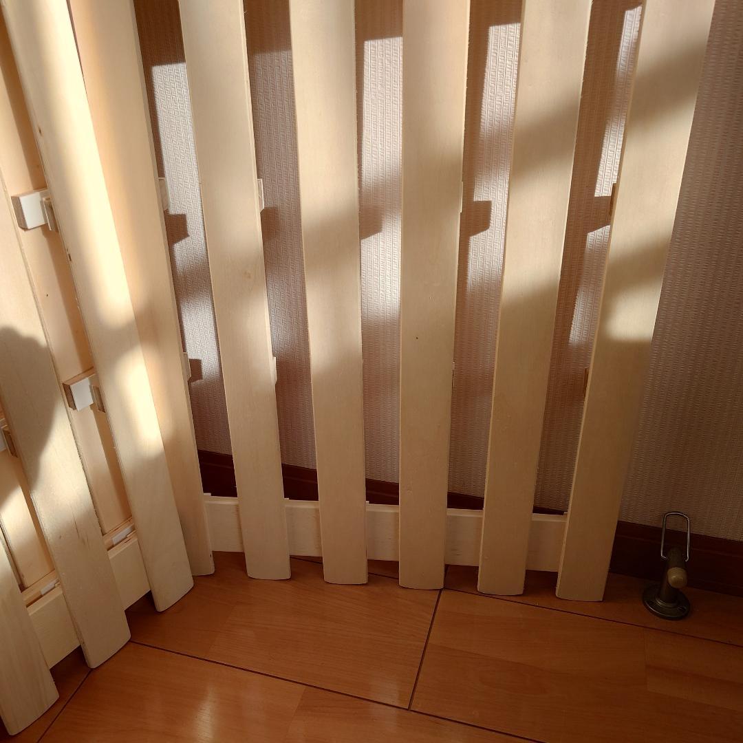 ニトリ すのこベッド ソルバ セミダブル ベルト1本切れ 01